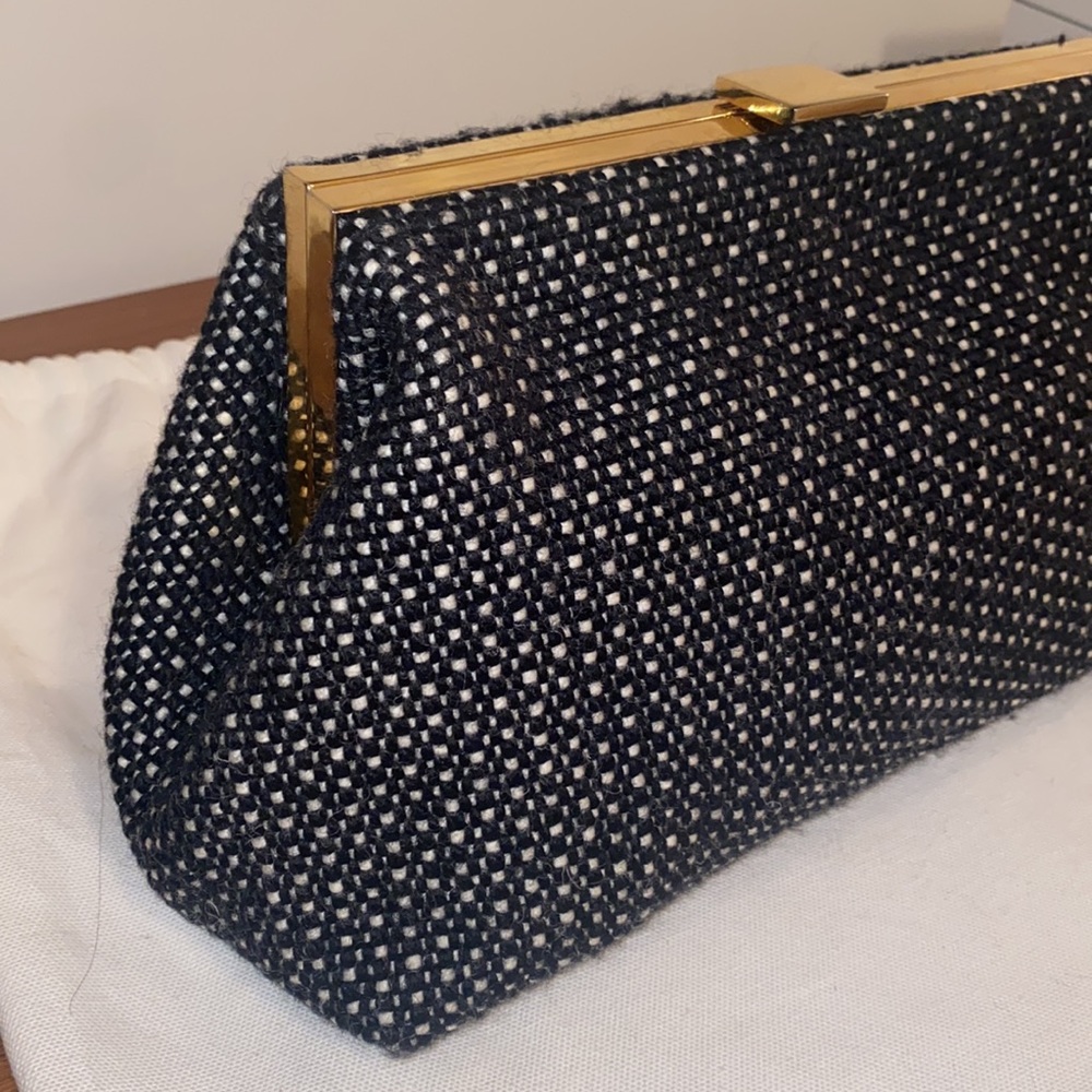 Mansur Gavriel Clutch